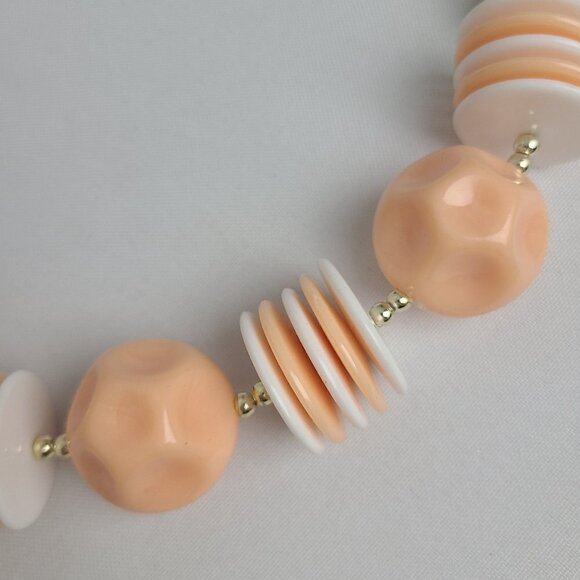 VINTAGE Peach Necklace Chunky Beaded - Picture 4 of 6
